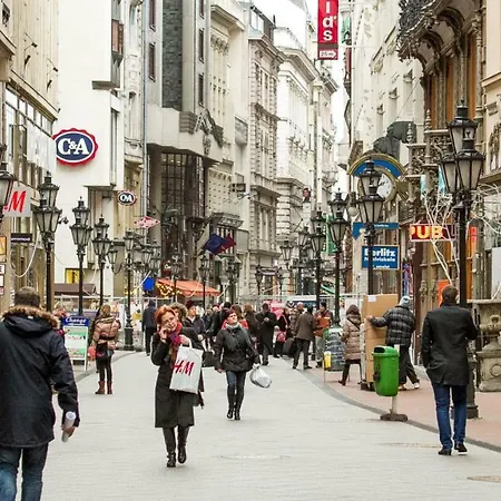 Diamond Flat * بودابست